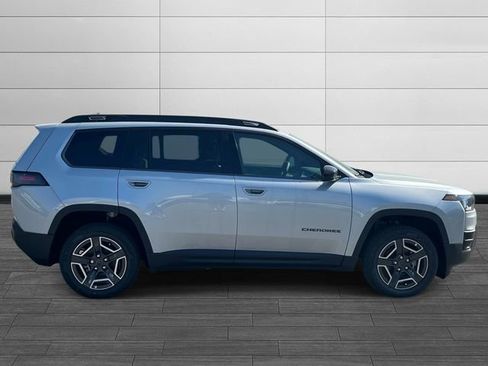 New 2026 Jeep Cherokee Laredo AWD/4WD image 2