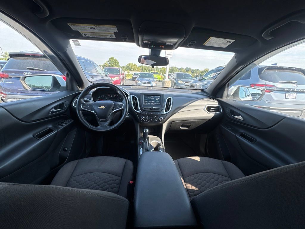 Used 2018 Chevrolet Equinox LT FWD image 11