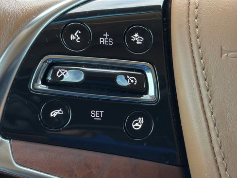 Used 2016 Cadillac Escalade Platinum image 33