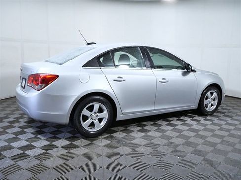 Used 2015 Chevrolet Cruze LT image 8