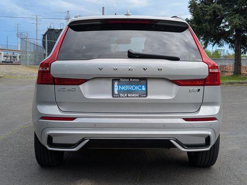 Used 2025 Volvo XC60 B5 Core AWD/4WD image 6
