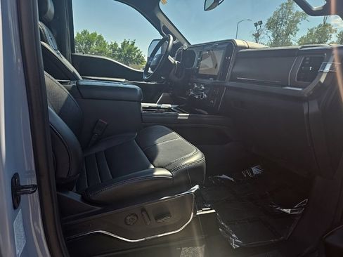 Used 2025 Ford F350 Platinum AWD/4WD image 31