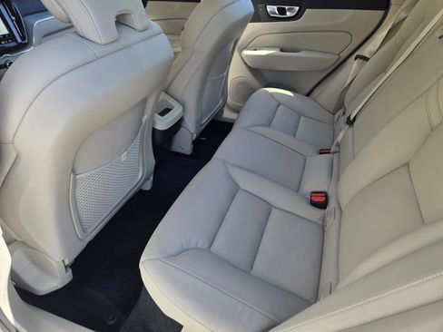 Used 2024 Volvo XC60 B5 Plus w/ Protection Package Premier image 38