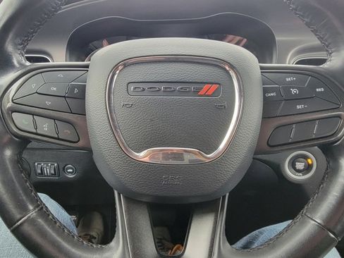Used 2023 Dodge Charger SXT image 32