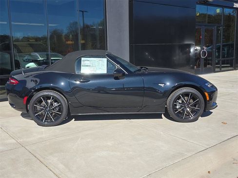 New 2025 MAZDA MX-5 Miata Grand Touring image 2