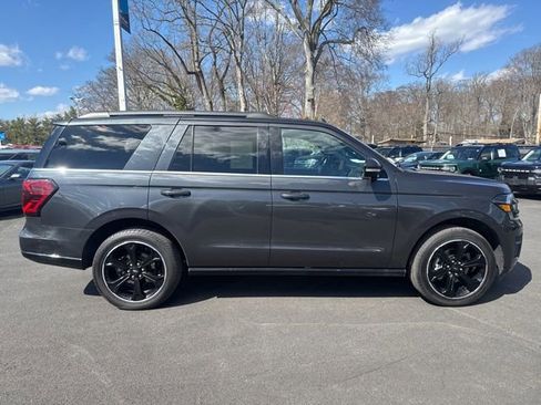 Certified 2023 Ford Expedition Limited AWD/4WD image 10