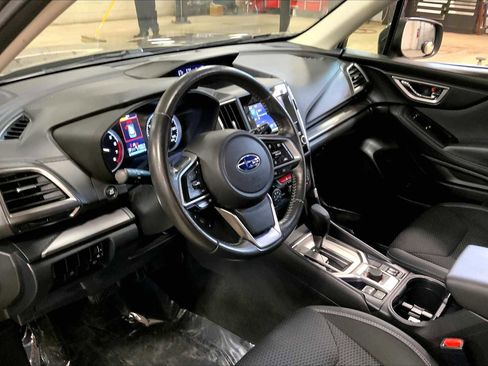 Used 2019 Subaru Forester Premium w/ All-Weather Package image 18