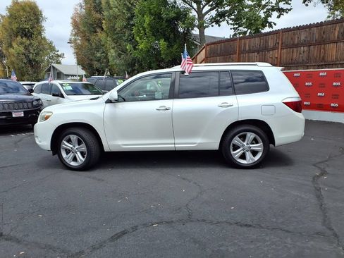Used 2008 Toyota Highlander Limited FWD image 3