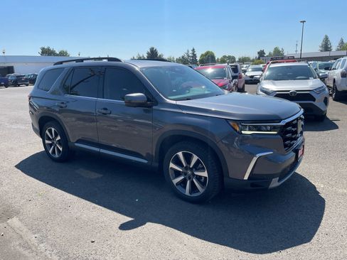 Used 2023 Honda Pilot Elite image 10