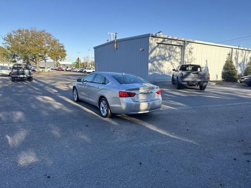 Used 2014 Chevrolet Impala LT w/ Convenience Package image 7