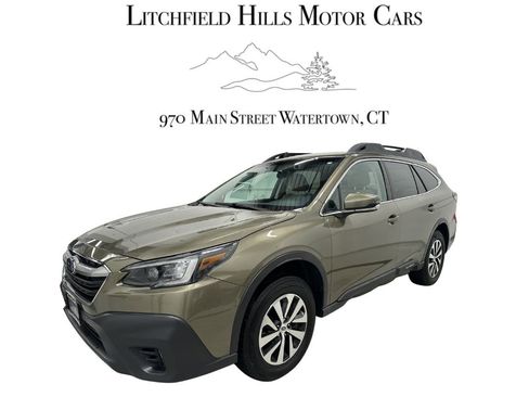 Used 2022 Subaru Outback Premium AWD/4WD image 1