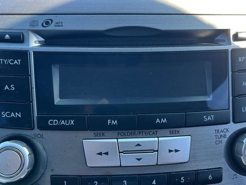 Used 2014 Subaru Outback 2.5i w/ Alloy Wheel Package image 12