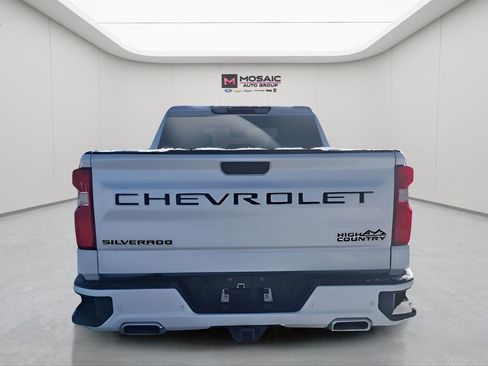 Used 2022 Chevrolet Silverado 1500 High Country w/ LPO, Dark Essentials Package image 5