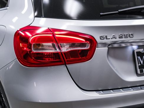 Certified 2018 Mercedes-Benz GLA 250 image 7