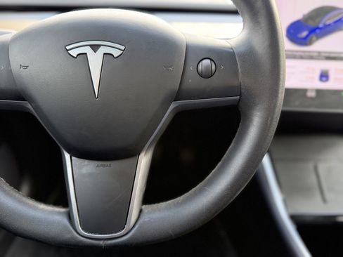 Used 2020 Tesla Model 3 Standard Range Plus image 26