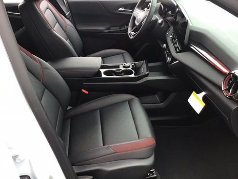 New 2026 Chevrolet Equinox RS image 11