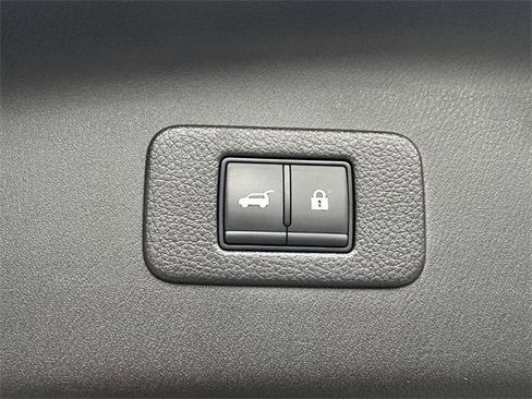 Certified 2023 Nissan Armada SL w/ Midnight Edition Package image 20