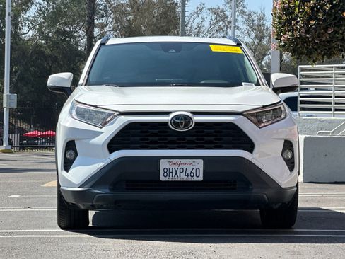 Used 2019 Toyota RAV4 XLE w/ Convenience Package image 7