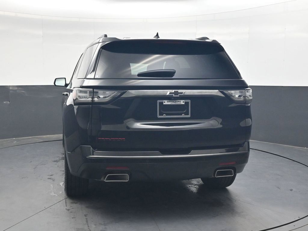 Used 2021 Chevrolet Traverse Premier w/ Redline Edition FWD image 5