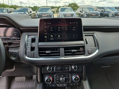 Certified 2024 GMC Yukon AT4 w/ AT4 Premium Plus Package AWD/4WD image 27