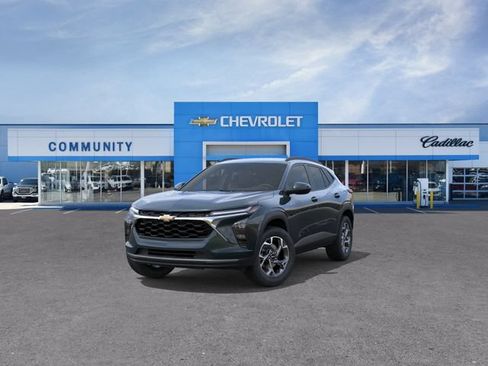 New 2026 Chevrolet Trax LT w/ LT Convenience Package FWD image 10