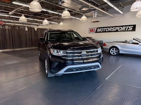 Used 2021 Volkswagen Atlas SE image 3