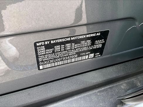 New 2026 BMW X5 xDrive40i w/ Executive Package image 18