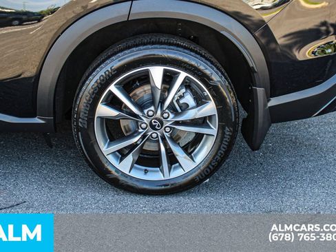 Used 2023 INFINITI QX60 Luxe w/ Performance Audio Package FWD image 9