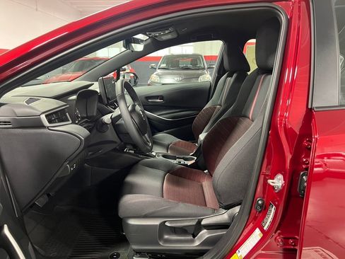 New 2025 Toyota Corolla SE image 8