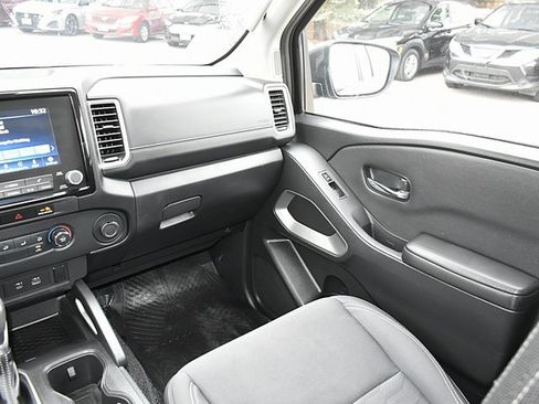 Certified 2023 Nissan Frontier SV image 28