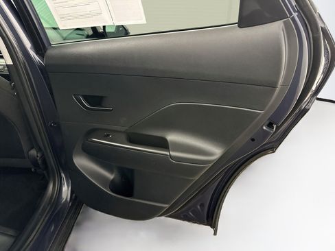 Used 2025 Hyundai Kona SEL AWD/4WD image 31
