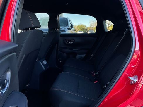 Used 2025 Honda HR-V Sport image 11