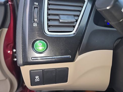 Used 2013 Honda Civic LX image 19