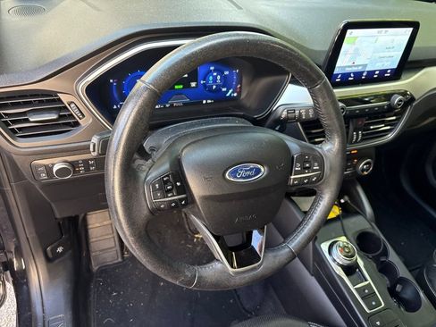 Used 2020 Ford Escape SE Sport FWD image 15