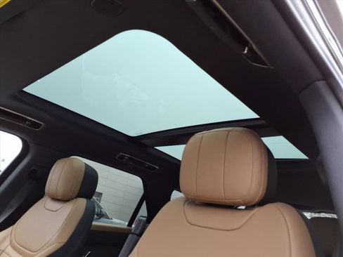 New 2025 Land Rover Range Rover Sport Dynamic SE image 12