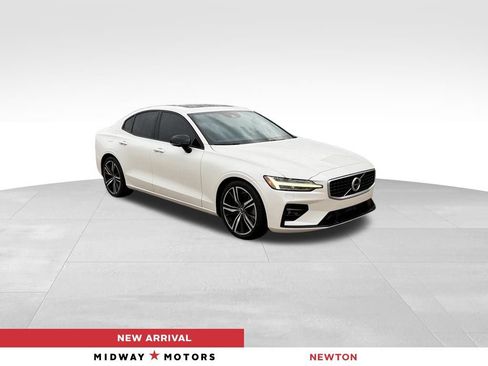 Used 2019 Volvo S60 T6 R-Design AWD/4WD image 1