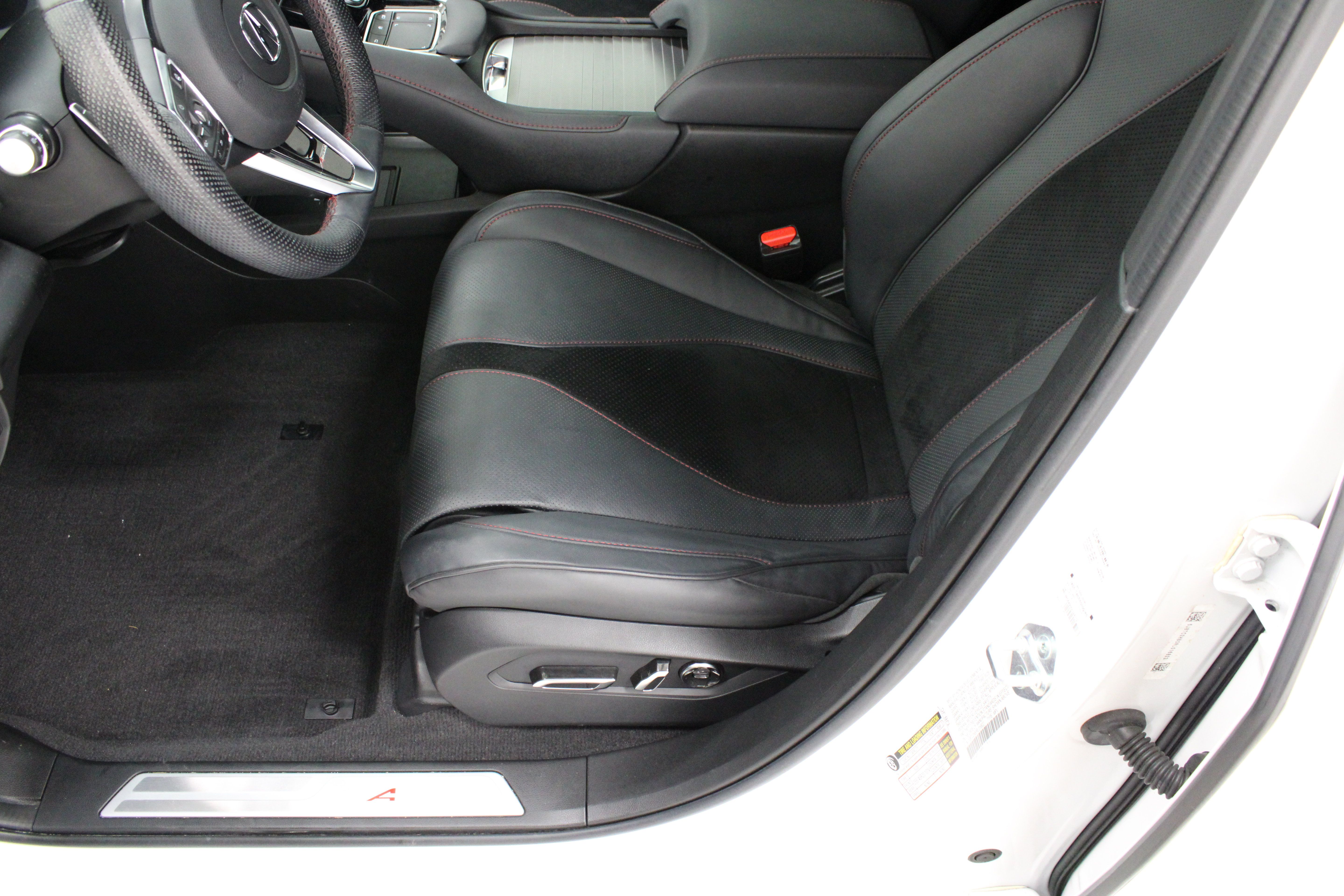 Used 2024 Acura RDX w/ Advance Package AWD/4WD image 15