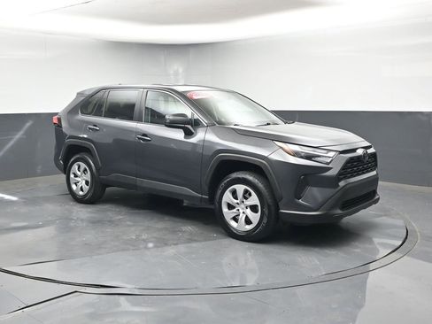 Used 2024 Toyota RAV4 LE image 7