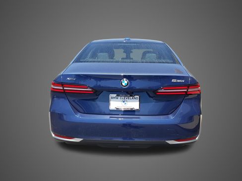 New 2027 BMW 530i xDrive w/ Premium Package AWD/4WD image 6