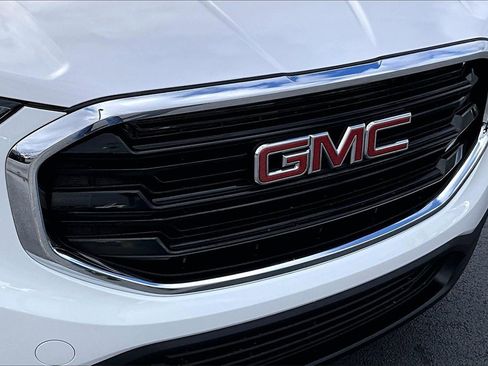 Used 2020 GMC Terrain SLE w/ Driver Convenience Package image 28