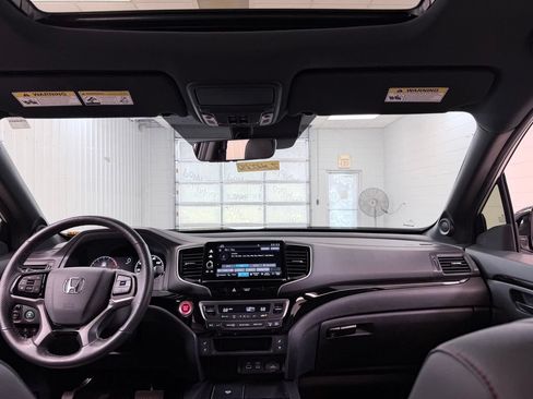 Used 2025 Honda Ridgeline Black Edition image 33