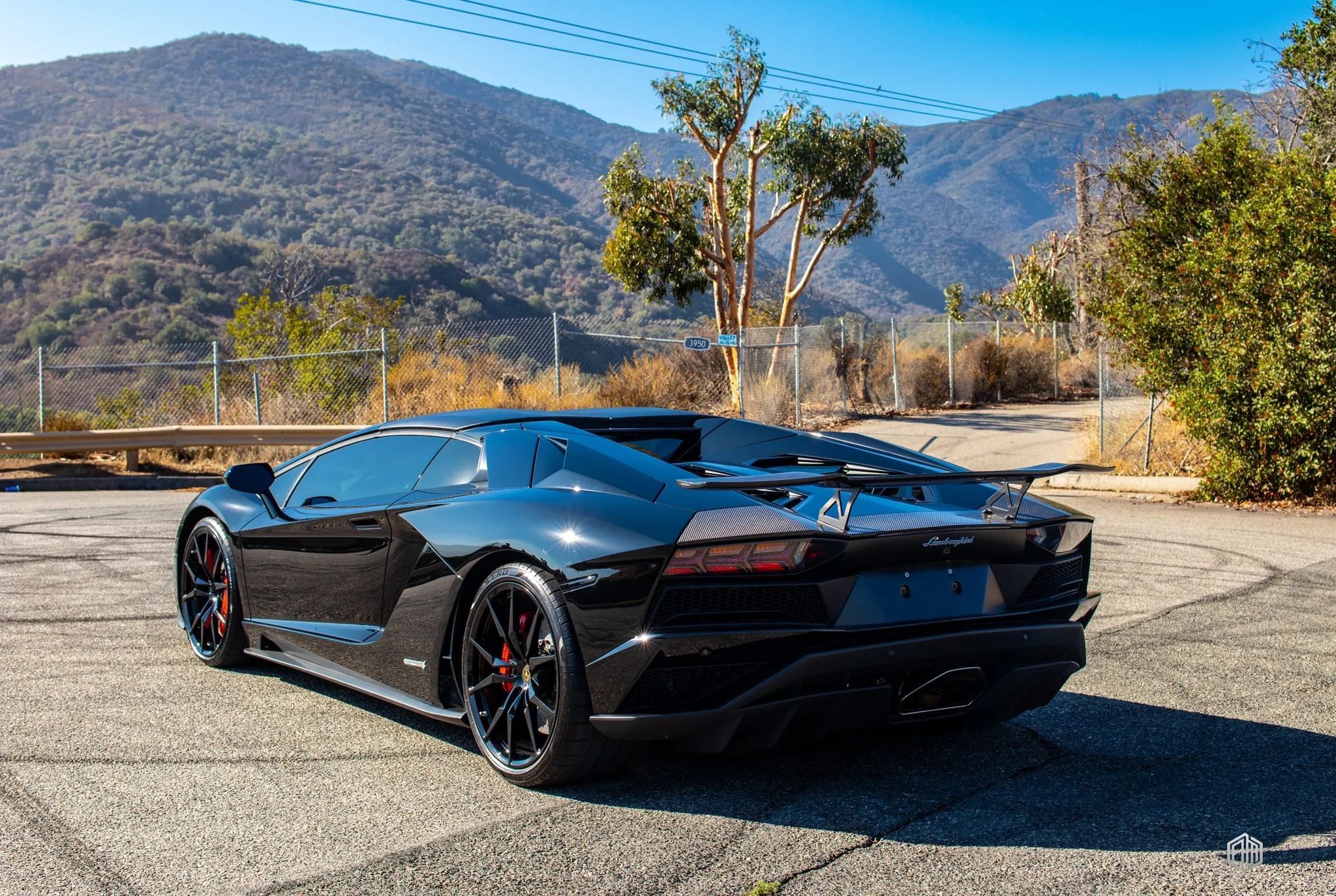 Used 2019 Lamborghini Aventador S AWD/4WD image 5