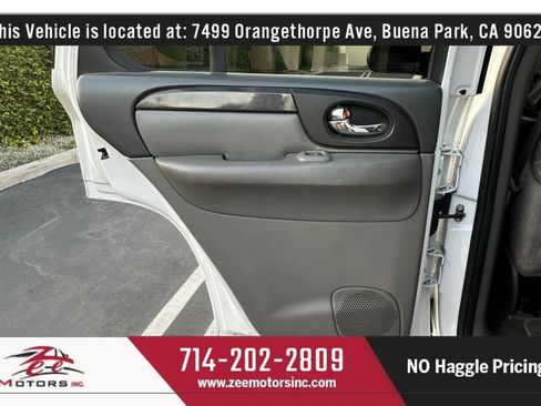 Used 2004 GMC Envoy SLE w/ Preferred Equipment Group RWD image 40