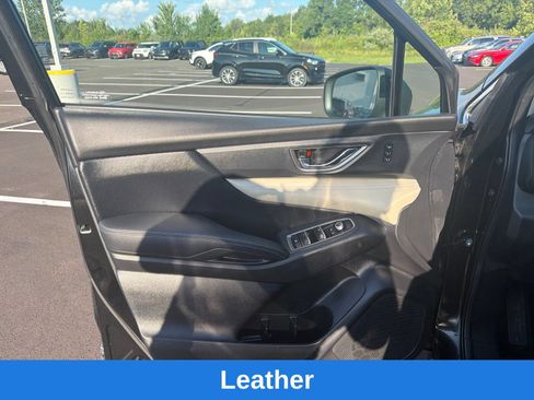 Used 2022 Subaru Ascent Limited AWD/4WD image 13