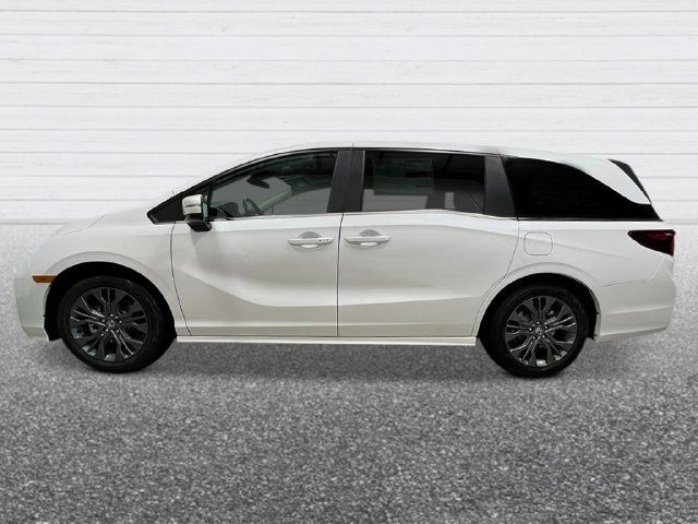 New 2027 Honda Odyssey Touring image 2