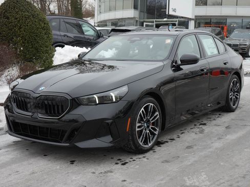 New 2026 BMW 530i xDrive w/ M Sport Package image 1
