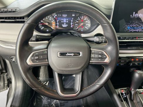 Used 2022 Jeep Compass Limited w/ Sun and Sound Group AWD/4WD image 11