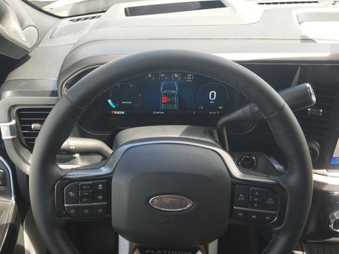 New 2026 Ford F450 Platinum w/ FX4 Off-Road Package image 18