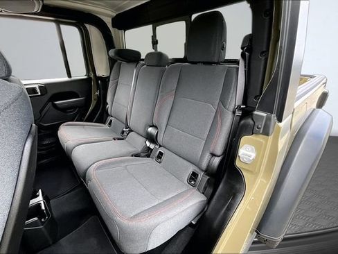 Used 2026 Jeep Gladiator Rubicon AWD/4WD image 23