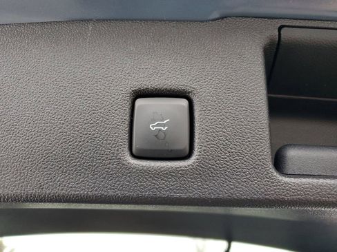 New 2026 Ford Escape SE image 32